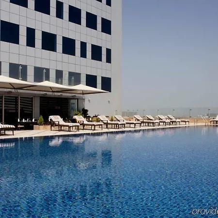 La Suite Dubai Hotel & Apartments 